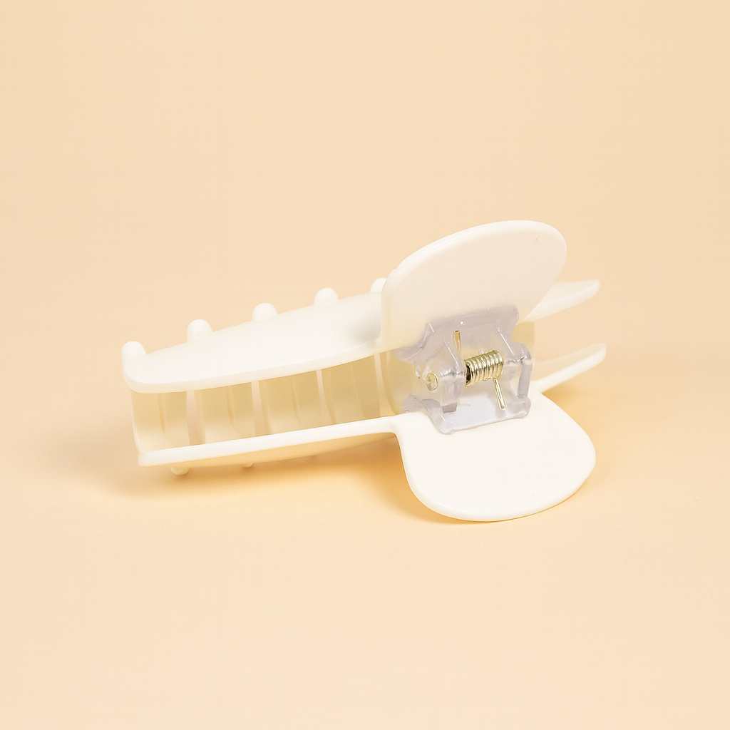 White Belle Hair Clip in Whipped Cream