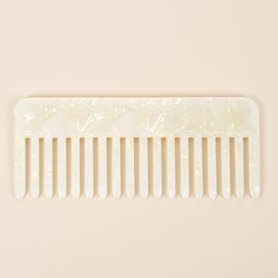 White Rectangle comb in Morning Dew