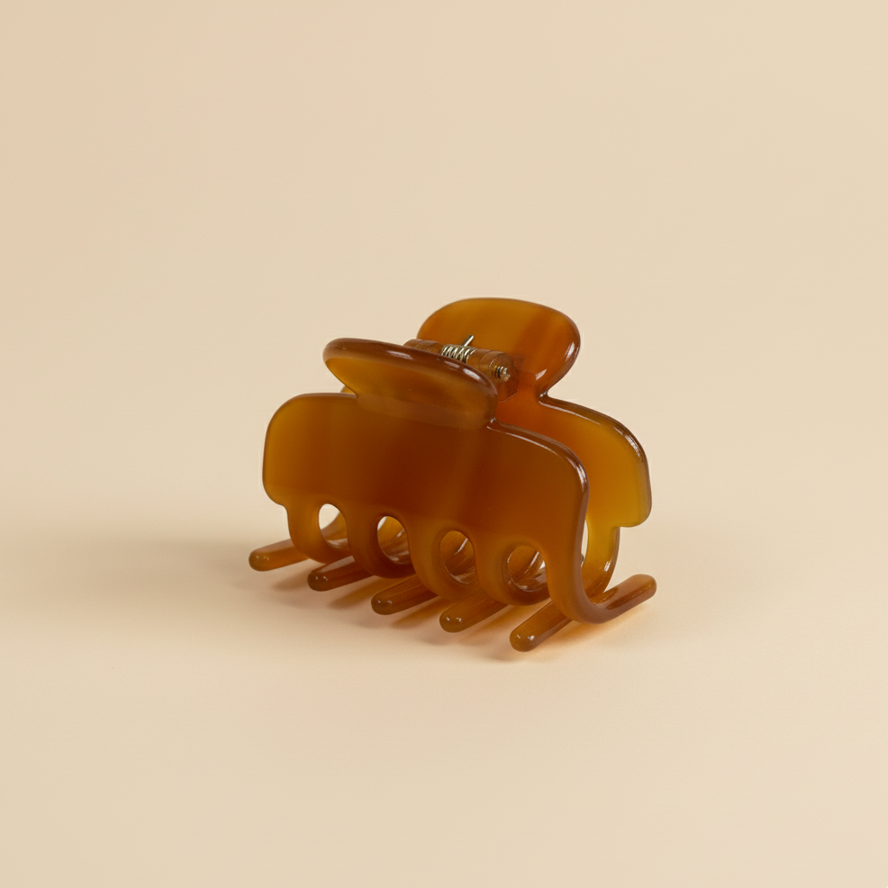 Brown Tiny Claw Hair Clip in Toffee Brown