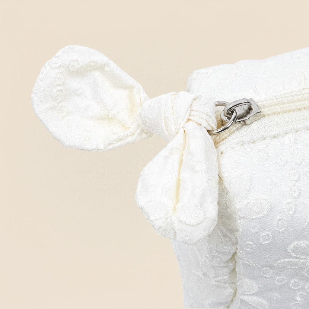 White Beauty Pouch in Lace Dream