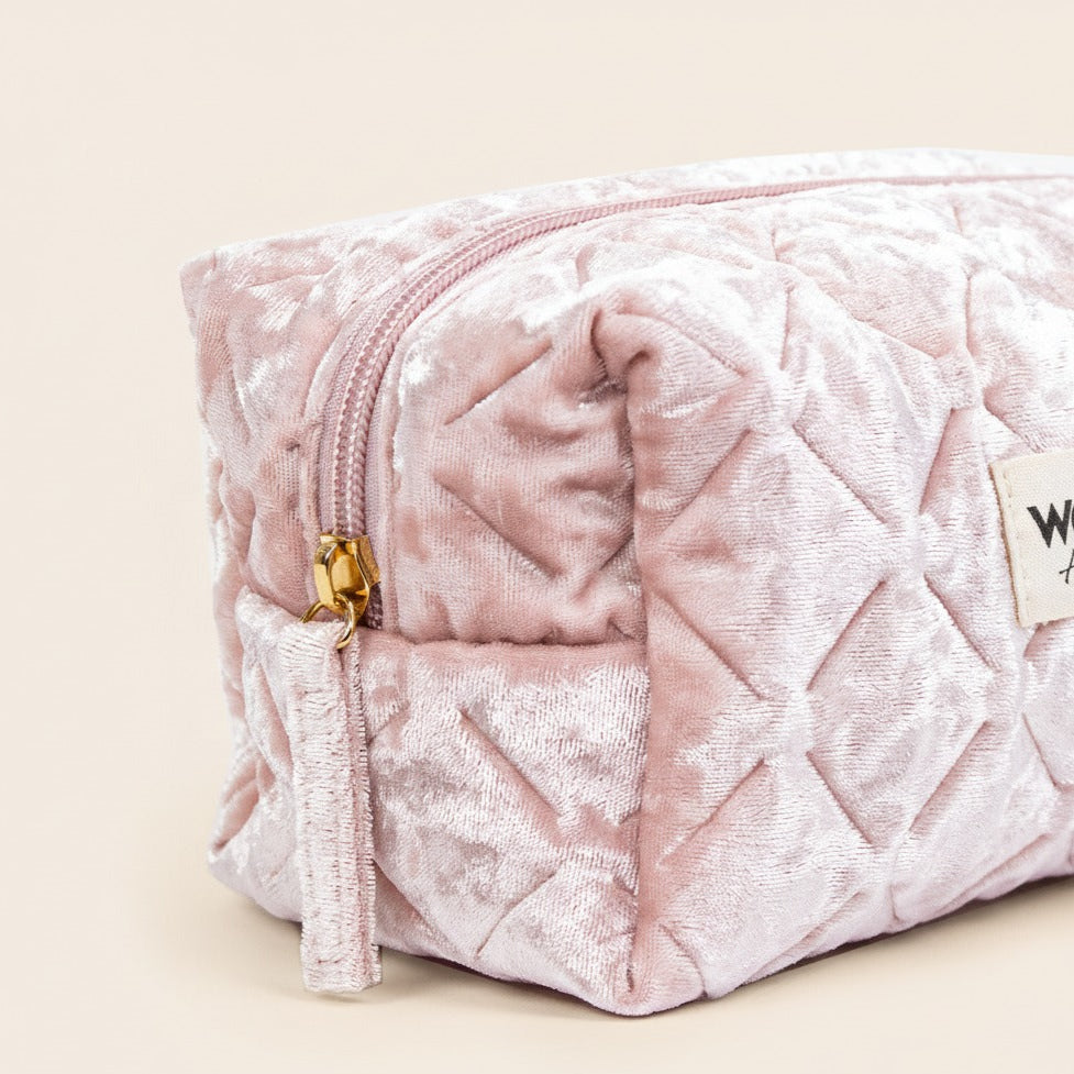 Pink Beauty Pouch Velvet Muse