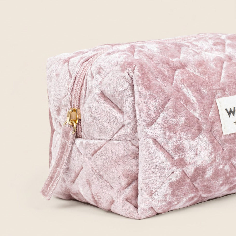 Fuchsia Beauty Pouch in Fuchsia Bloom