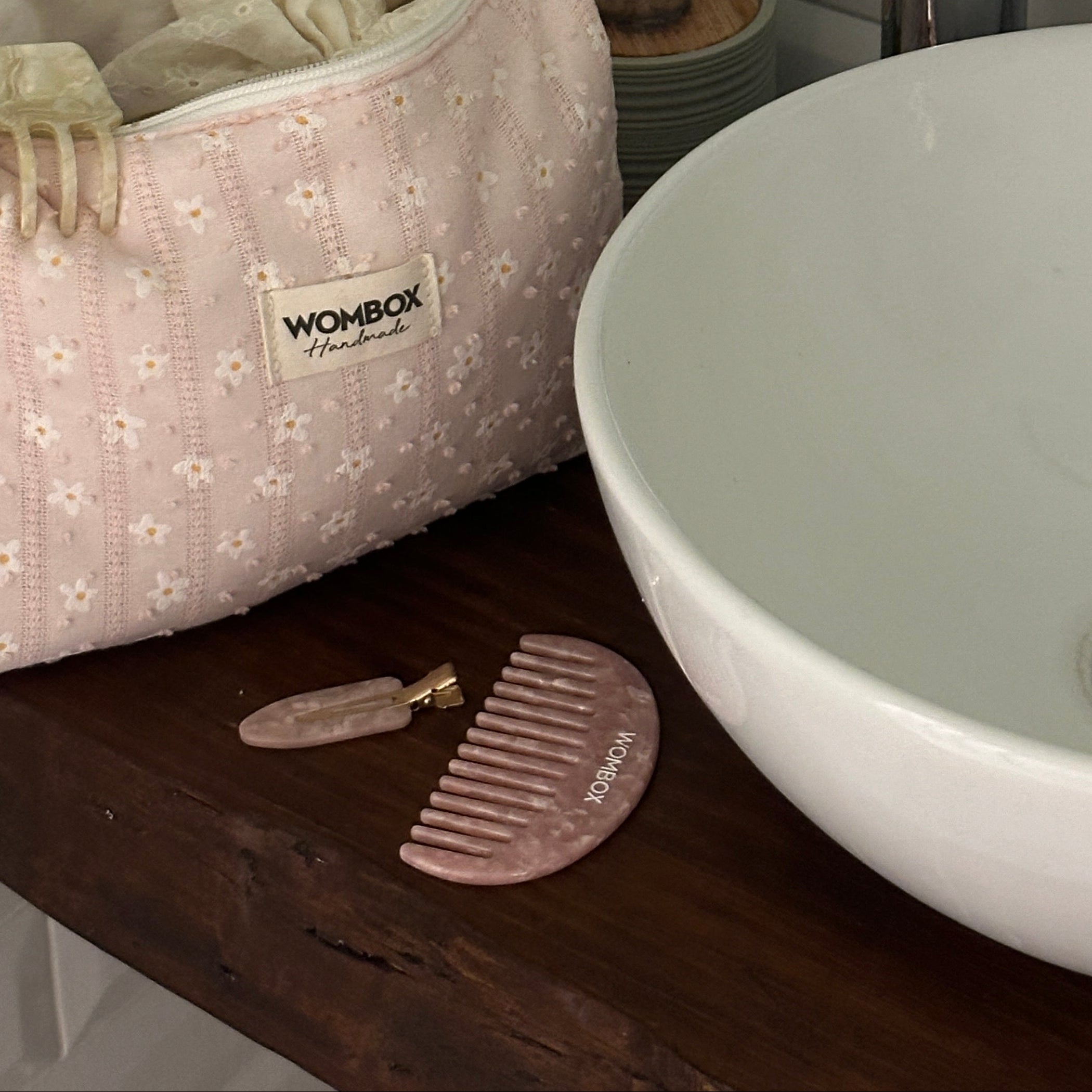 Moon comb in Rosy Glow