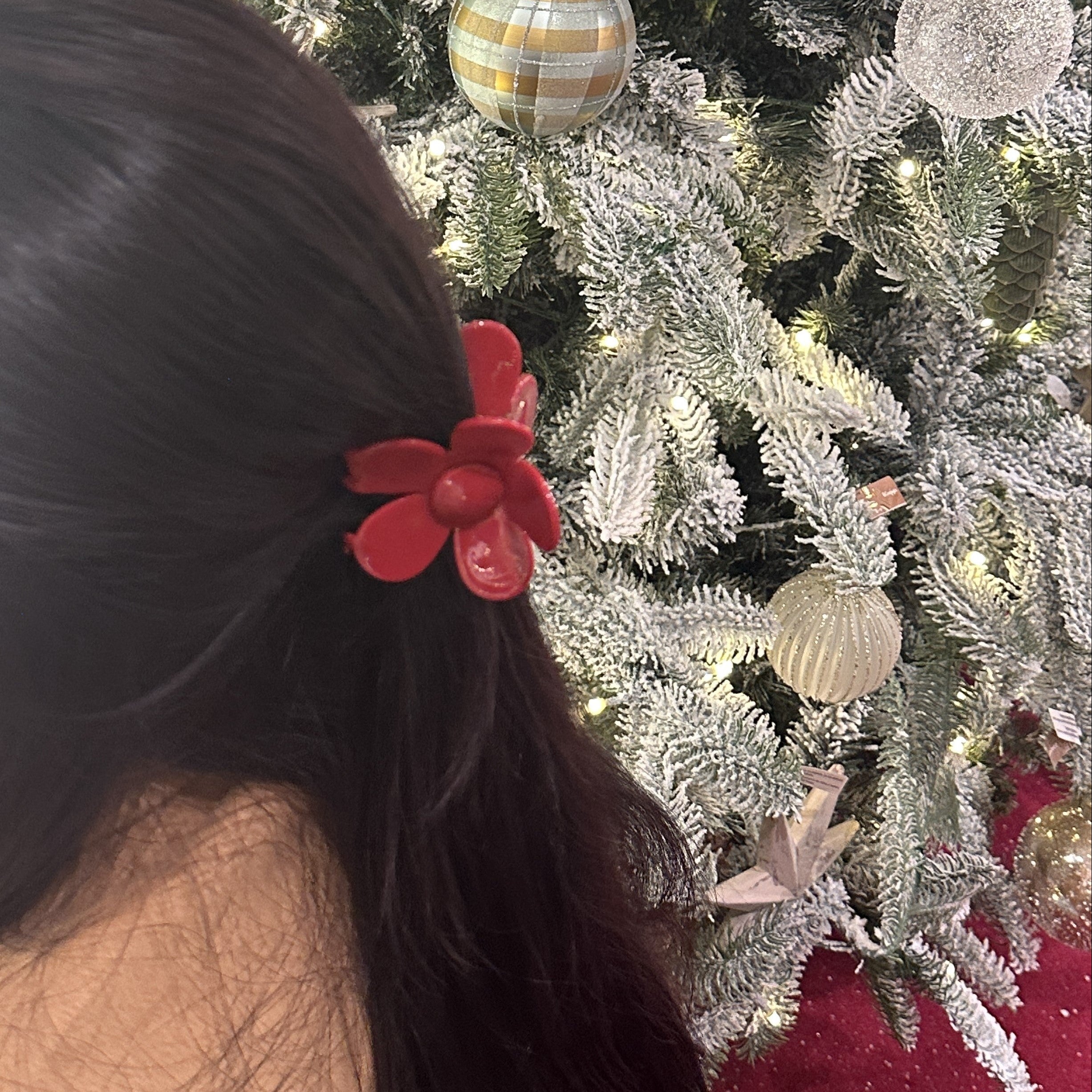 Rote Blumenhaarclip Granat