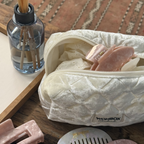 Pouche de beauté blanche perle en velours