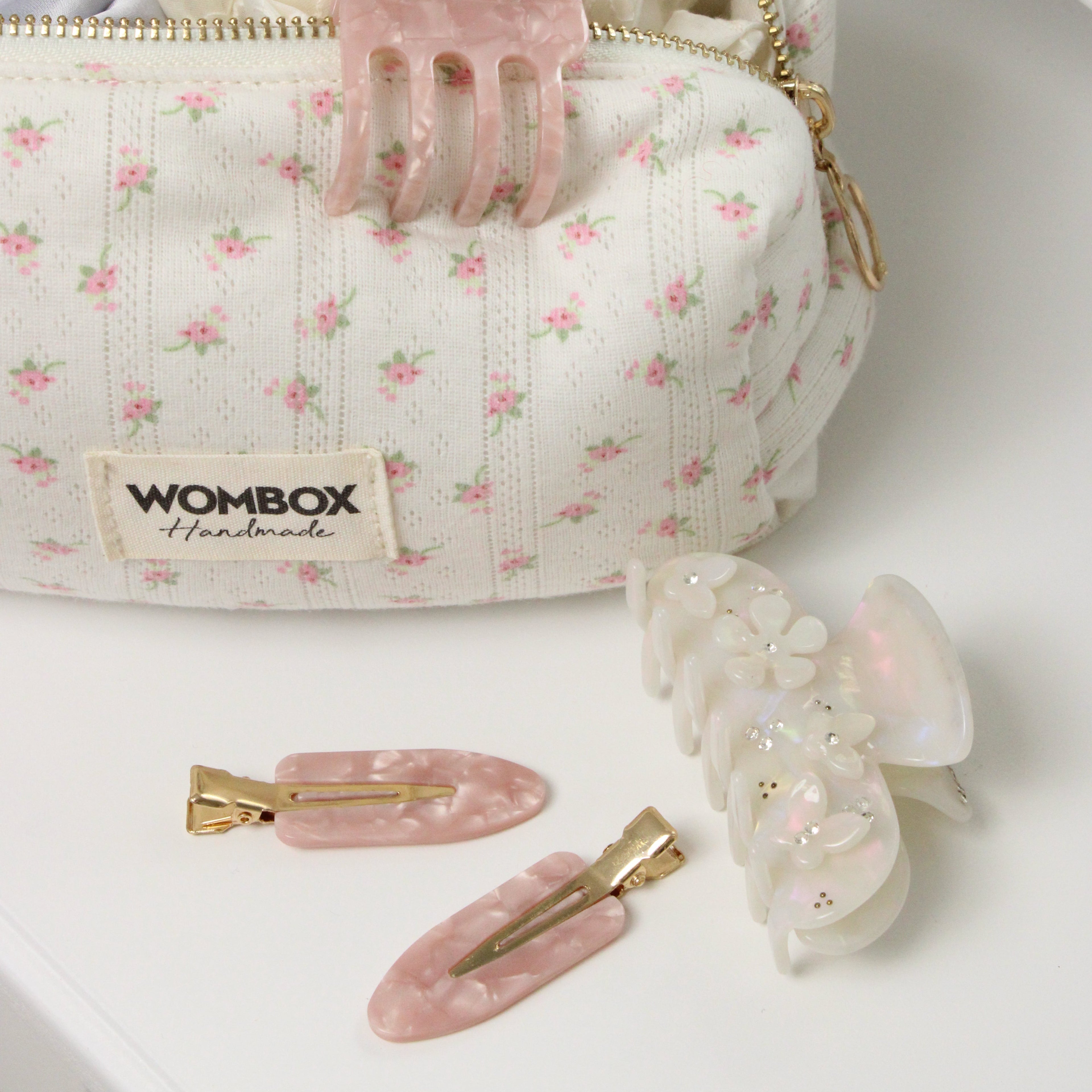 Belle Hair Clip in White Petal Whisper