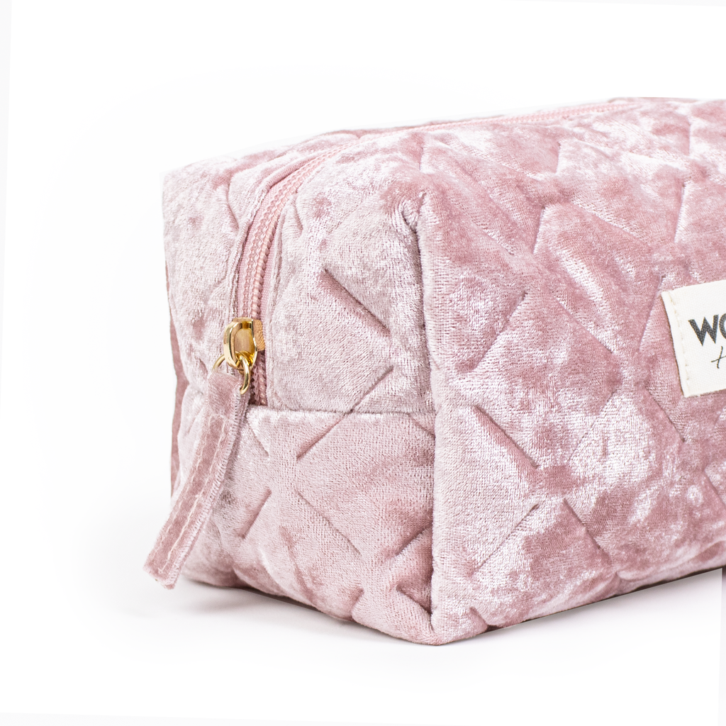 Beauty Pouch in Fuchsia Bloom