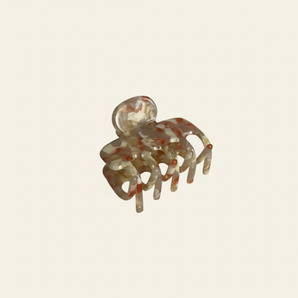 Pink Tiny Claw Hair Clip in Blush Tortoise