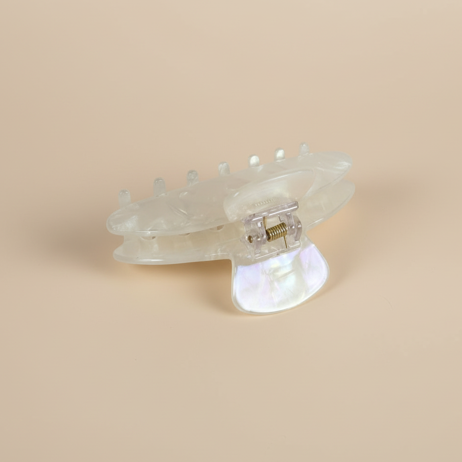 Transparent Belle Hair Clip in Translucent