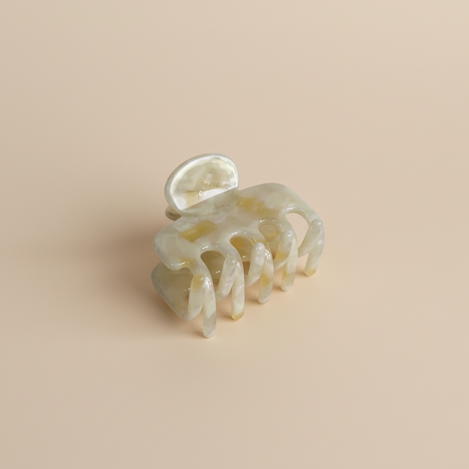 Yellow Tiny Claw Hair Clip in Sweet Mango