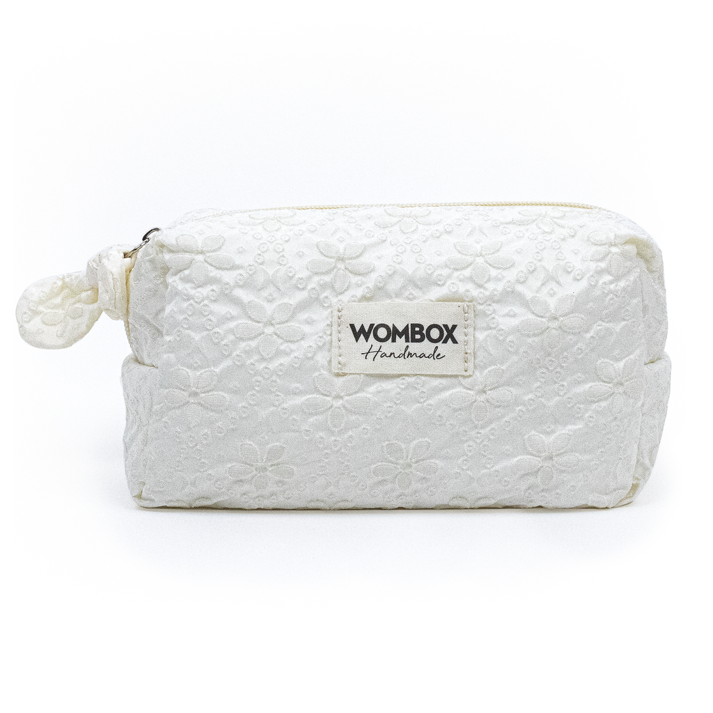 Beauty Pouch in Lace Dream