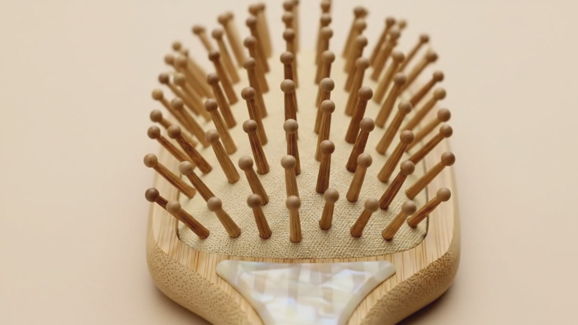 Bamboo Paddle brush Morning Dew